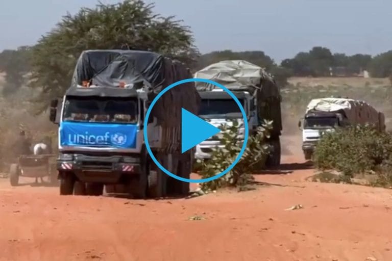 Kljub oviram dostavljamo pomoč otrokom v Sudanu